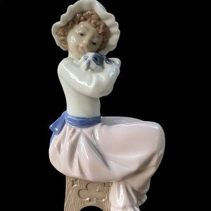 Nao by Lladro Porcelain Figurine